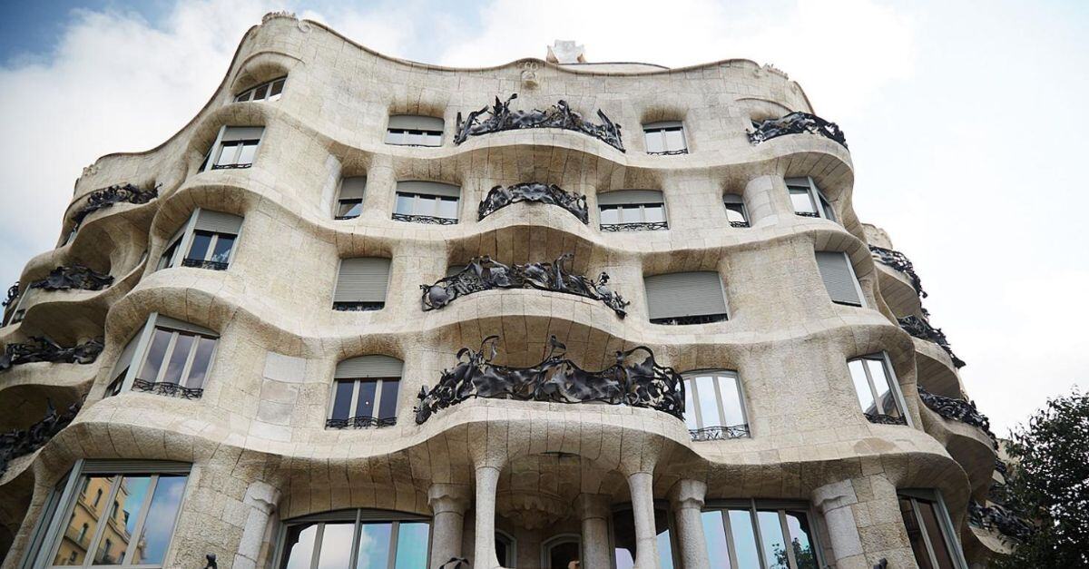 Los 15 lugares imprescindibles que ver en Barcelona - La Pedrera